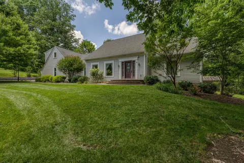 1 Deerlick Road Bristol Tn 37620, Bristol, TN 37620