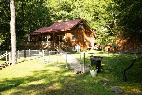 118 Forgotten Lane Hampton Tn 37658, Hampton, TN 37658 photo 4