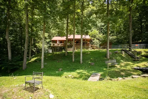 118 Forgotten Lane Hampton Tn 37658, Hampton, TN 37658
