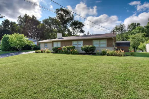 1104 Woodmont Drive Johnson City Tn 37601, Johnson City, TN 37601