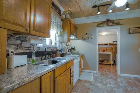 706 Mill Creek Road Erwin Tn 37650, Erwin, TN 37650 photo 23