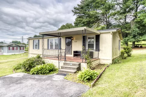 17207 Cary Drive Abingdon Va 24210, Abingdon, VA 24210 photo 3