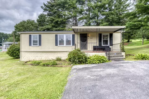 17207 Cary Drive Abingdon Va 24210, Abingdon, VA 24210 photo 2