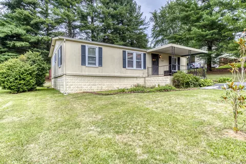 17207 Cary Drive Abingdon Va 24210, Abingdon, VA 24210