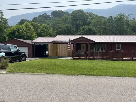 1210 Irondale Road Big Stone Gap Va 24219, Big Stone Gap, VA 24219 photo 2