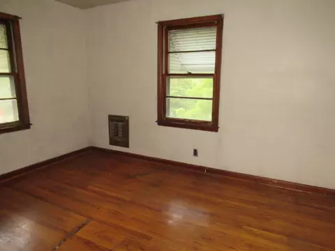 1300 Edgewood Street Johnson City Tn 37604, Johnson City, TN 37604 photo 16