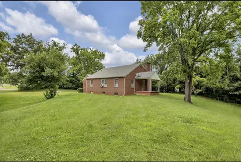 100 Hemlock Lane Bristol Tn 37620, Bristol, TN 37620 photo 6