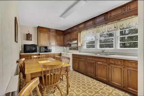 100 Hemlock Lane Bristol Tn 37620, Bristol, TN 37620 photo 10