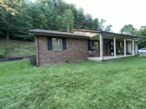 2013 Bandy Road Cedar Bluff Va 24609, Cedar Bluff, VA 24609