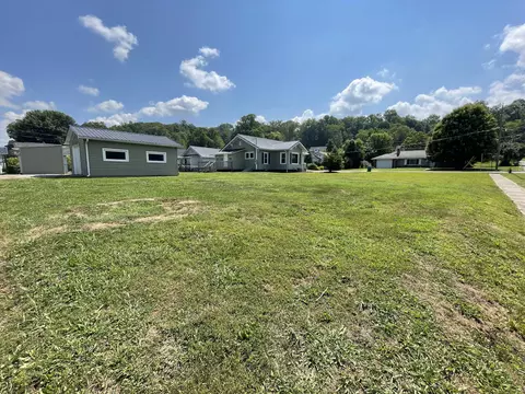 709 Maple Avenue Erwin Tn 37650, Erwin, TN 37650 photo 21