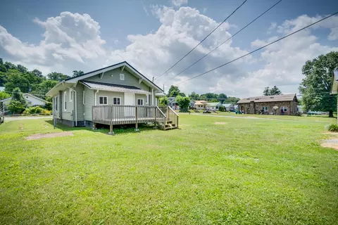 709 Maple Avenue Erwin Tn 37650, Erwin, TN 37650 photo 23