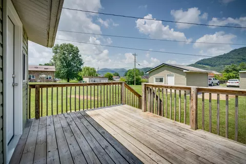 709 Maple Avenue Erwin Tn 37650, Erwin, TN 37650 photo 24