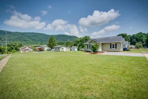 709 Maple Avenue Erwin Tn 37650, Erwin, TN 37650 photo 19
