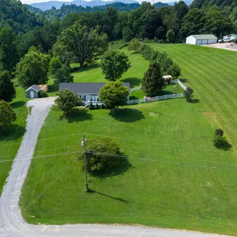 17977 Overlook Drive Abingdon Va 24210, Abingdon, VA 24210