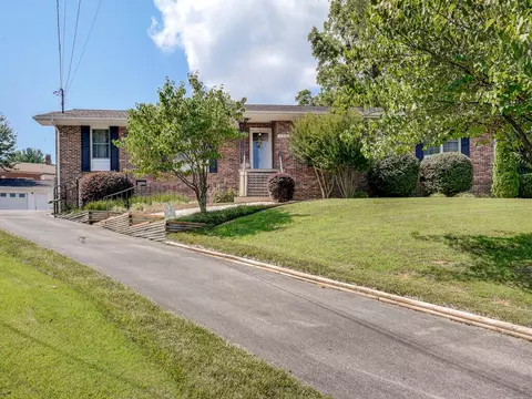 2811 Avondale Drive Johnson City Tn 37604, Johnson City, TN 37604