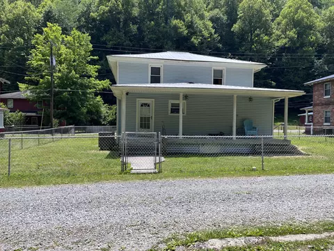 1719 Derby Road Appalachia Va 24216, Appalachia, VA 24216
