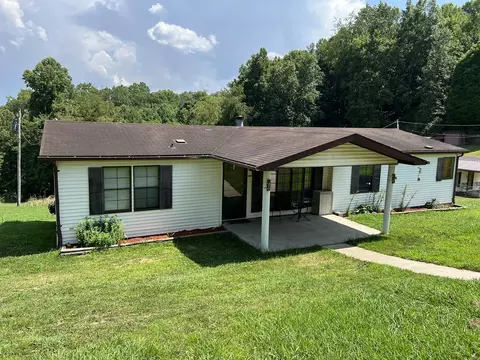 8412 S Mountain Road Pound Va 24279, Pound, VA 24279