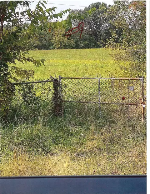 558 Emmett Road Bristol Tn 37620, Bristol, TN 37620