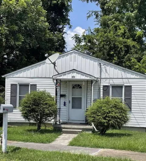 111 E Cottage Avenue Elizabethton Tn 37643, Elizabethton, TN 37643