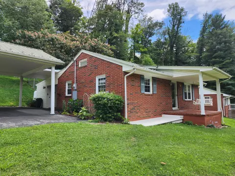 984 Country Club Road Marion Va 24354, Marion, VA 24354