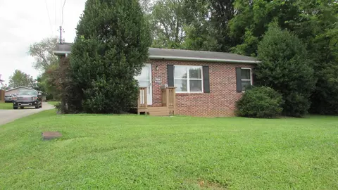 424 Highland Avenue Johnson City Tn 37604, Johnson City, TN 37604