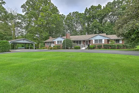 4500 Timberlake Lane Kingsport Tn 37664, Kingsport, TN 37664