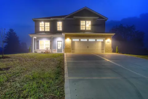 122 Ervin Loop Erwin Tn 37650, Erwin, TN 37650 photo 2