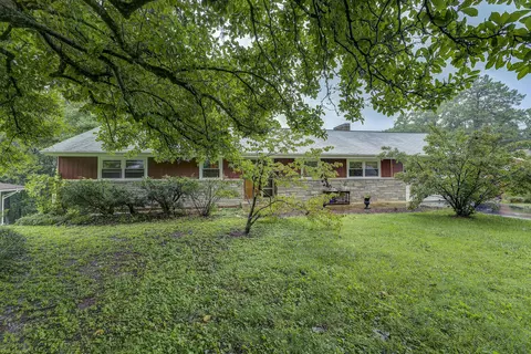 3833 Skyland Drive Kingsport Tn 37664, Kingsport, TN 37664