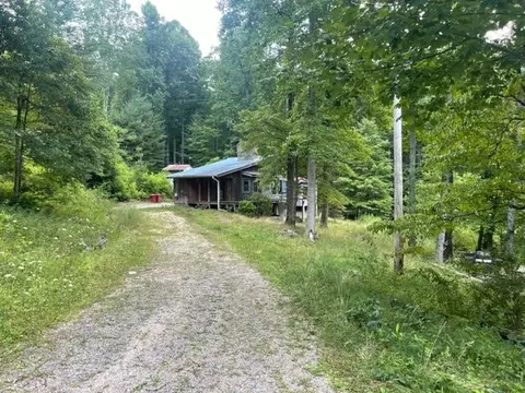 112 Cub Den Lane Hampton Tn 37658, Hampton, TN 37658