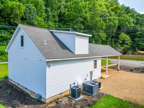 1386 N Walnut North Drive Erwin Tn 37650, Erwin, TN 37650 photo 5