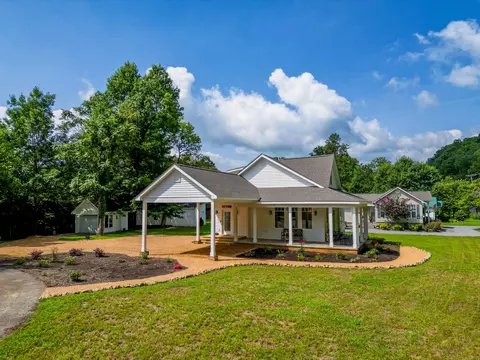 1386 N Walnut North Drive Erwin Tn 37650, Erwin, TN 37650 photo 2