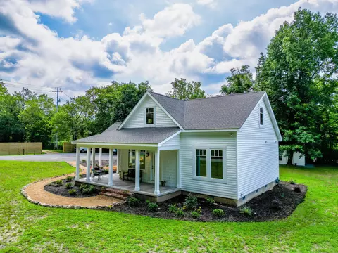 1386 N Walnut North Drive Erwin Tn 37650, Erwin, TN 37650 photo 4