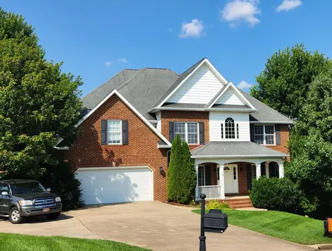 407 Scenic Oak Drive, Johnson City, TN 37615