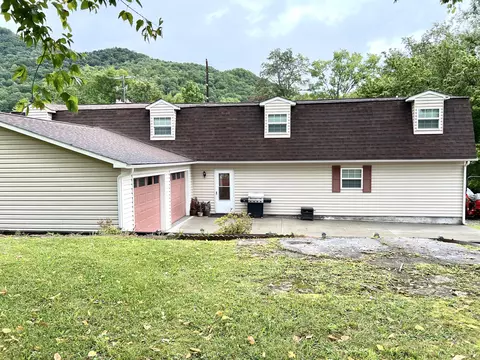622 E 6th Avenue Big Stone Gap Va 24219, Big Stone Gap, VA 24219