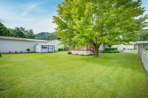 111 Melrose Street Hampton Tn 37658, Hampton, TN 37658 photo 28