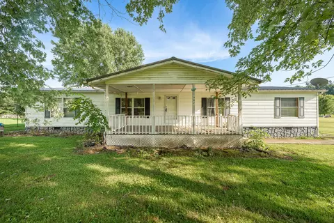 307 Oak Glen Circle Fall Branch Tn 37656, Fall Branch, TN 37656
