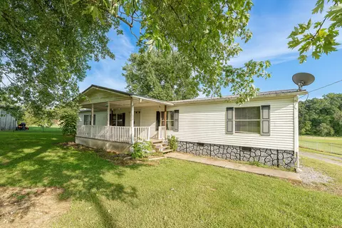 307 Oak Glen Circle Fall Branch Tn 37656, Fall Branch, TN 37656 photo 2