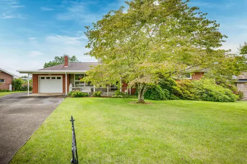 852 Mimosa Drive Kingsport Tn 37660, Kingsport, TN 37660
