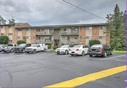 1225 Carriage Circle 202 Bristol Va 24201, Bristol, VA 24201