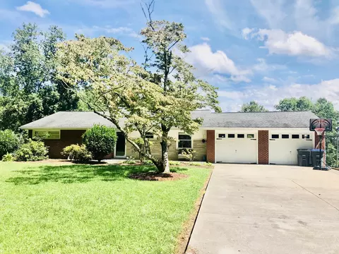 3911 Skyland Drive Kingsport Tn 37664, Kingsport, TN 37664