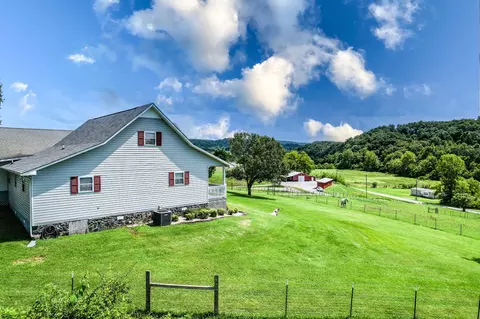 800 Roaring Fork Rd Road Greeneville Tn 37745, Greeneville, TN 37745 photo 8