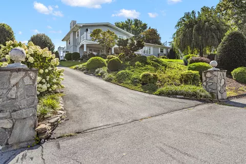 215 Sparrow Road Bluff City Tn 37618, Bluff City, TN 37618