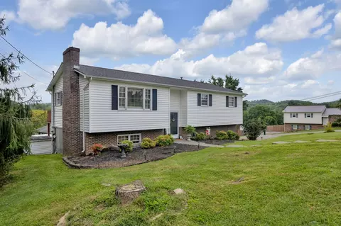 23368 Four Seasons Drive Bristol Va 24202, Bristol, VA 24202