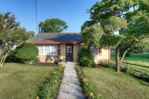 619 Johnson Avenue Elizabethton Tn 37643, Elizabethton, TN 37643