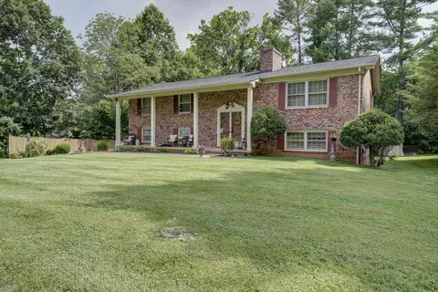 2306 Avondale Drive Johnson City Tn 37604, Johnson City, TN 37604