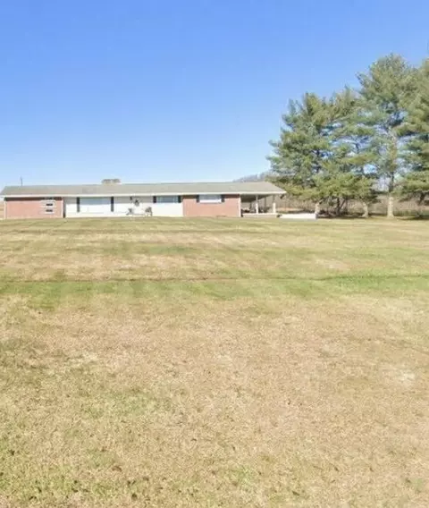 320 Old Thomas Bridge Road Bluff City Tn 37618, Bluff City, TN 37618