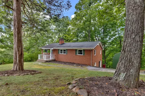 2416 Aspen Drive Johnson City Tn 37601, Johnson City, TN 37601