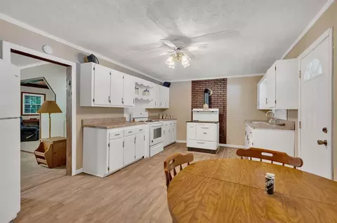 130 Bill Lockner Road Erwin Tn 37650, Erwin, TN 37650 photo 18