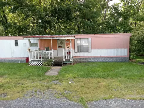 127 N Railroad Avenue Damascus Va 24236, Damascus, VA 24236