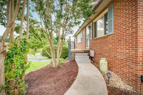 210 Cedar Lane Gray Tn 37615, Gray, TN 37615 photo 4
